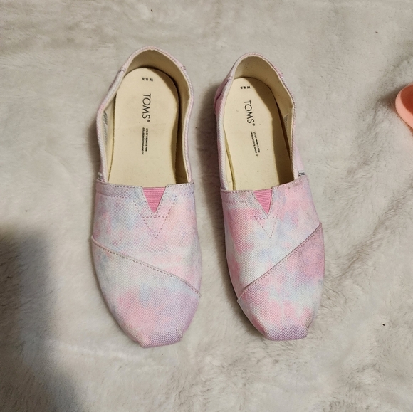 Toms Shoes - Toms shoes for women size 8.5